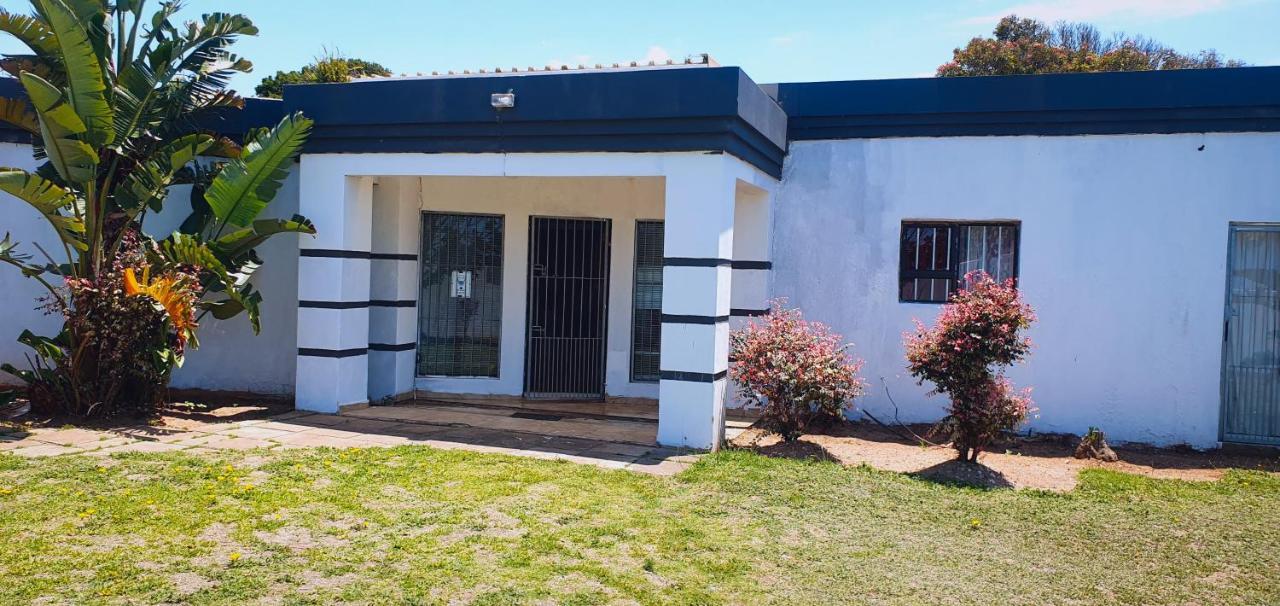Sweet Home39 Guest House Summerstrand Port Elizabeth Dış mekan fotoğraf