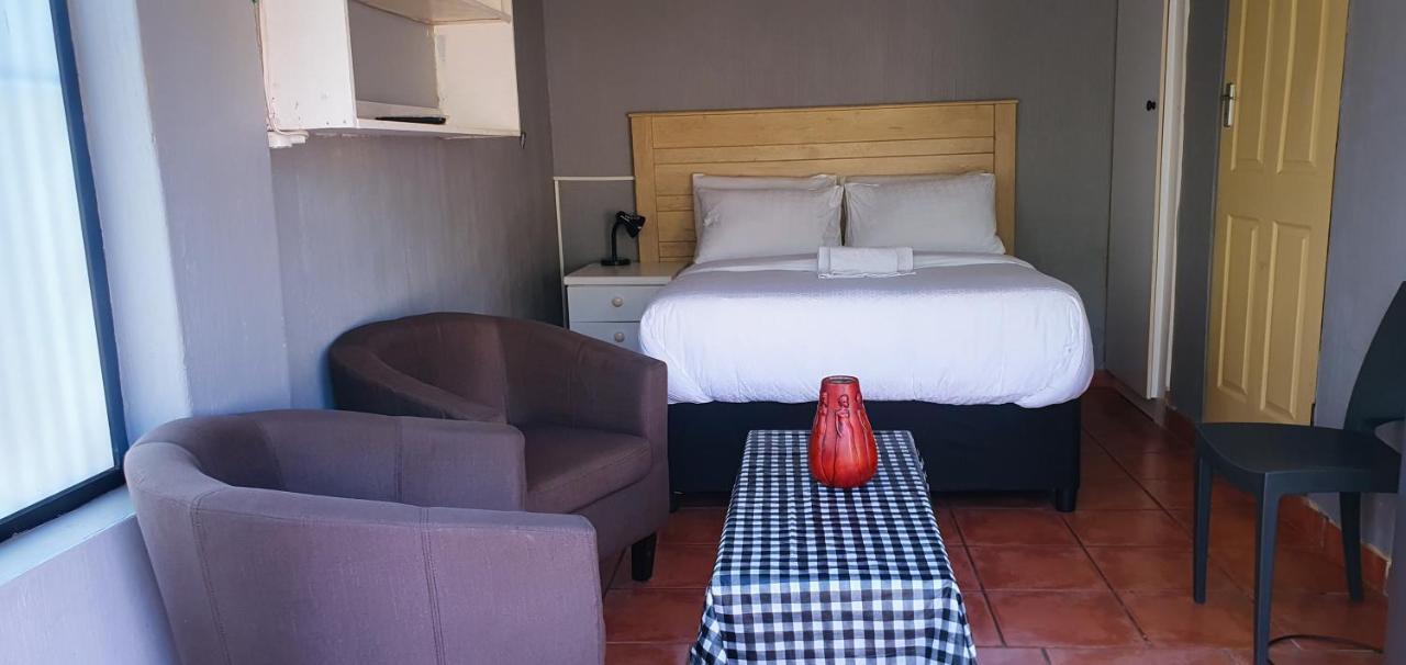 Sweet Home39 Guest House Summerstrand Port Elizabeth Dış mekan fotoğraf